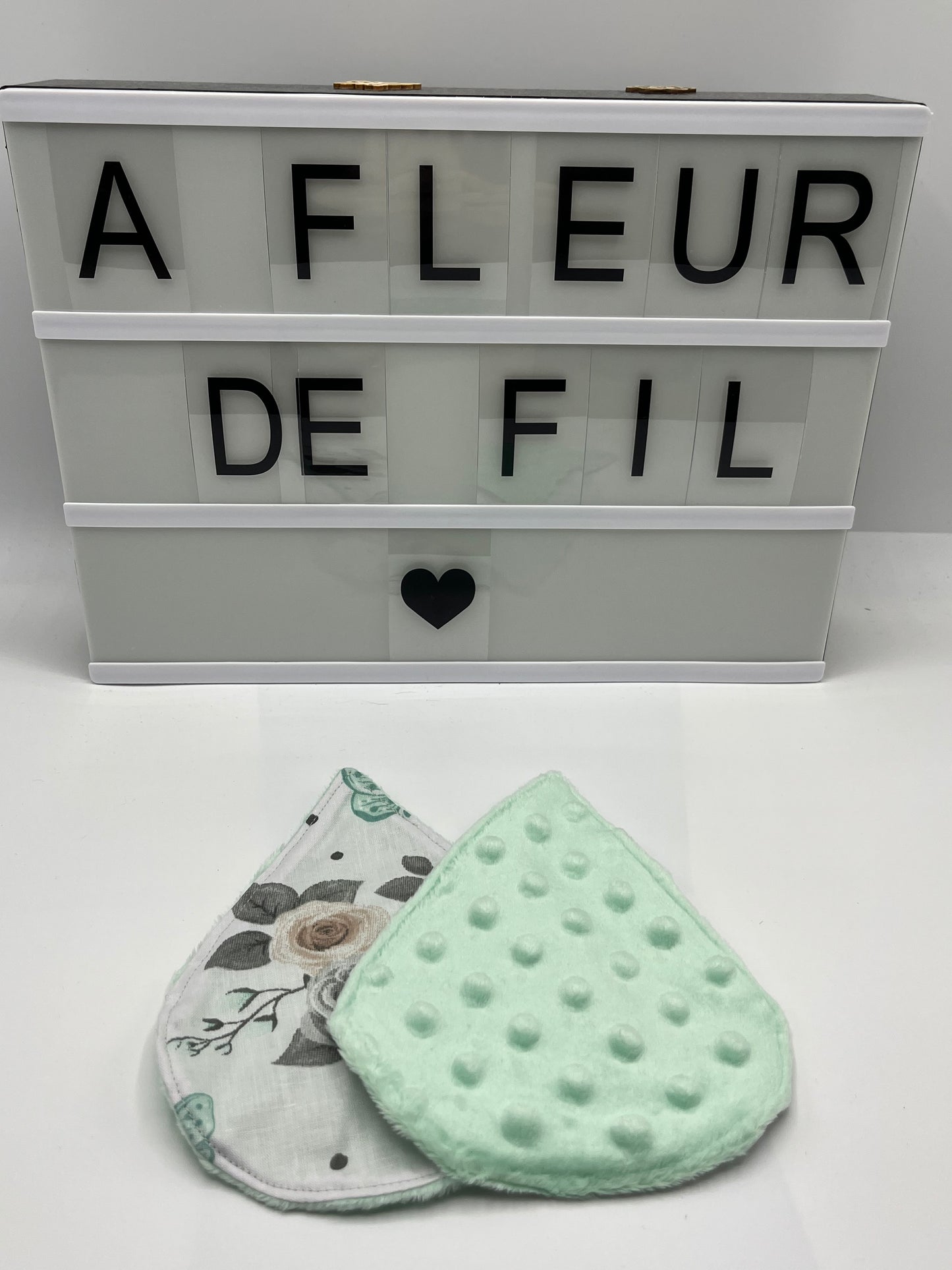 ~ Lingettes démaquillantes en microfibre ~ Lilas ~