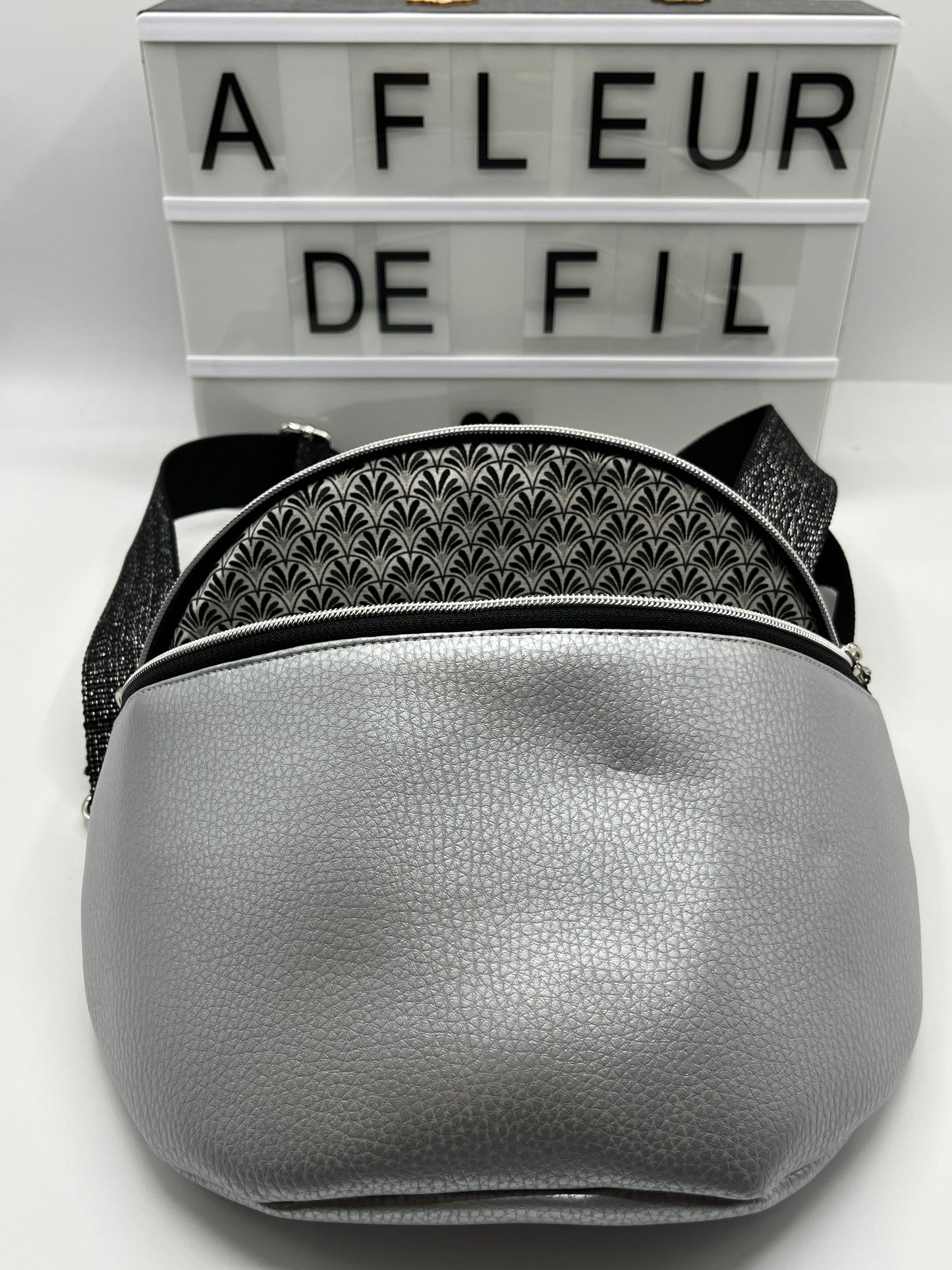 ~ Sac banane ~ Banana argentée ~