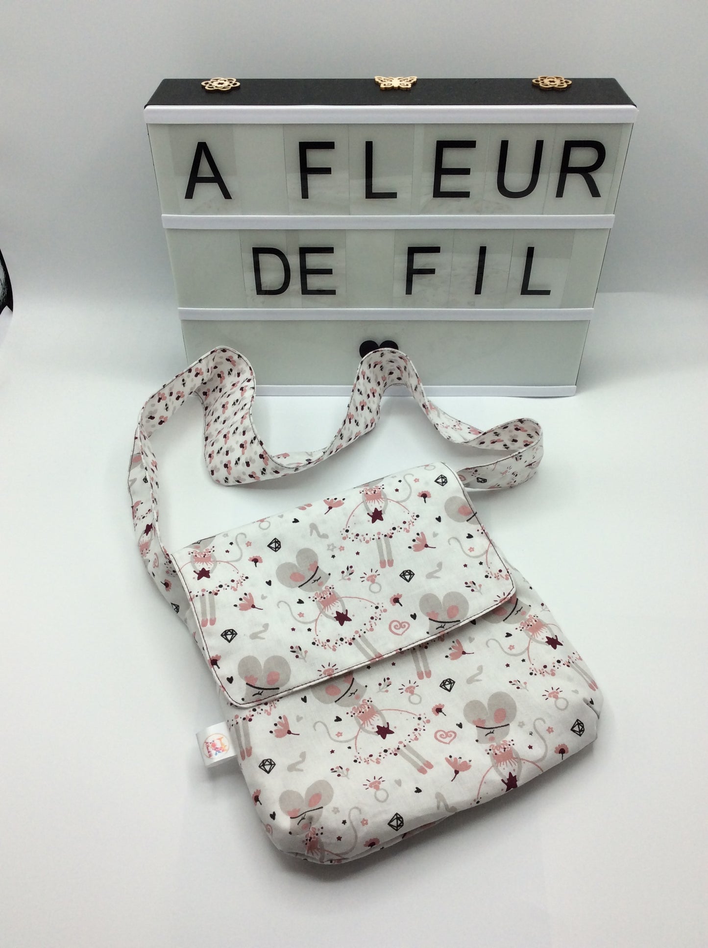 ~ Petit sac bandoulière ~ Lys ~ souris violette