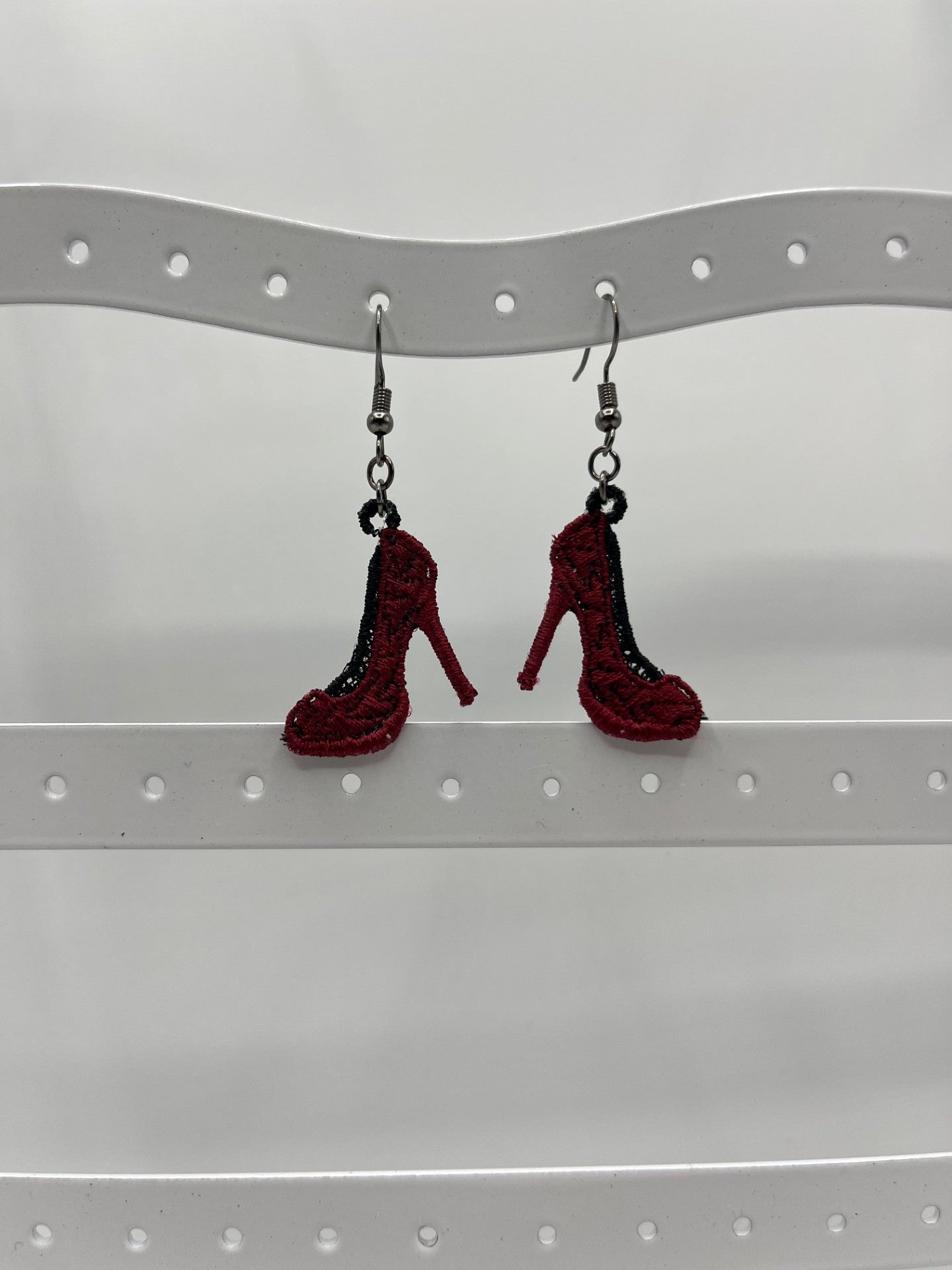 Boucles d’oreilles brodées – création artisanale