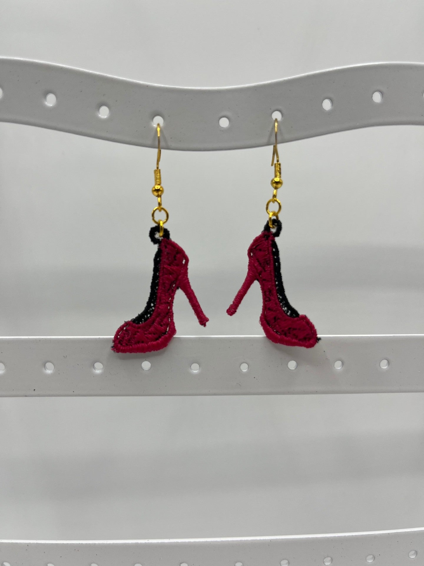 Boucles d’oreilles brodées – création artisanale