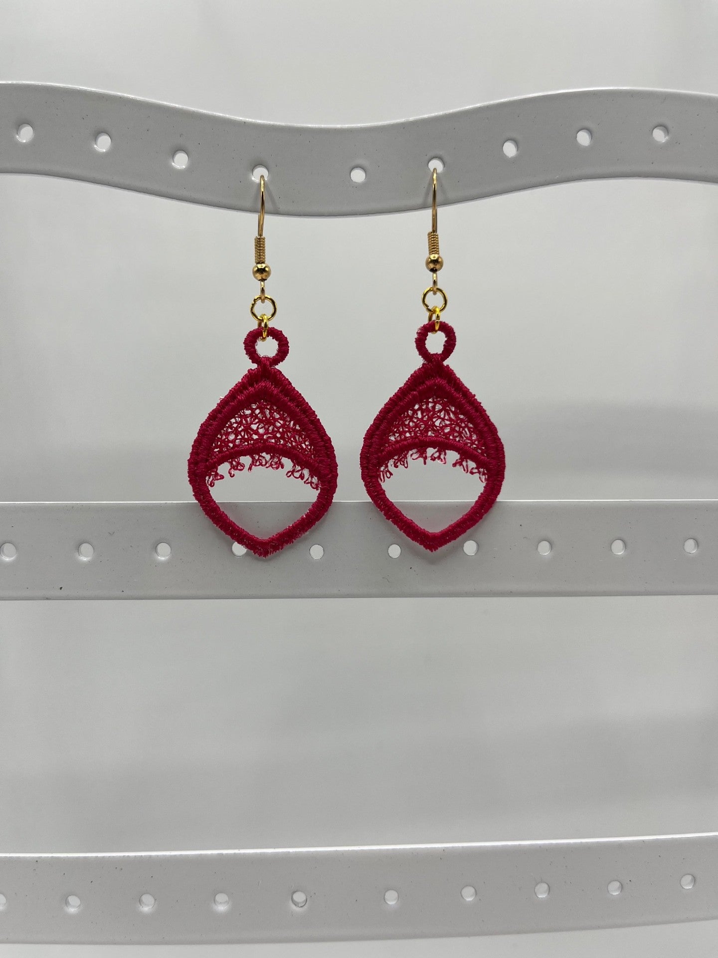 Boucles d’oreilles brodées – création artisanale