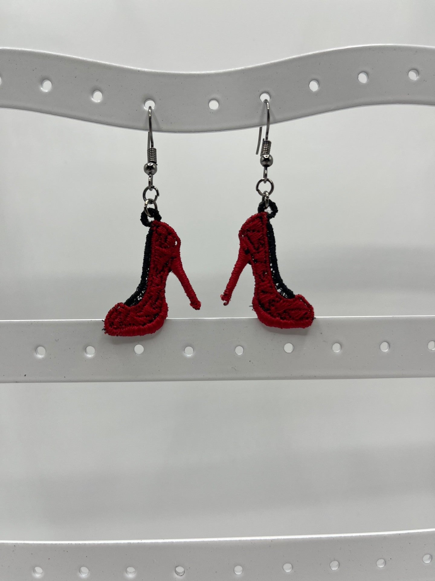 Boucles d’oreilles brodées – création artisanale