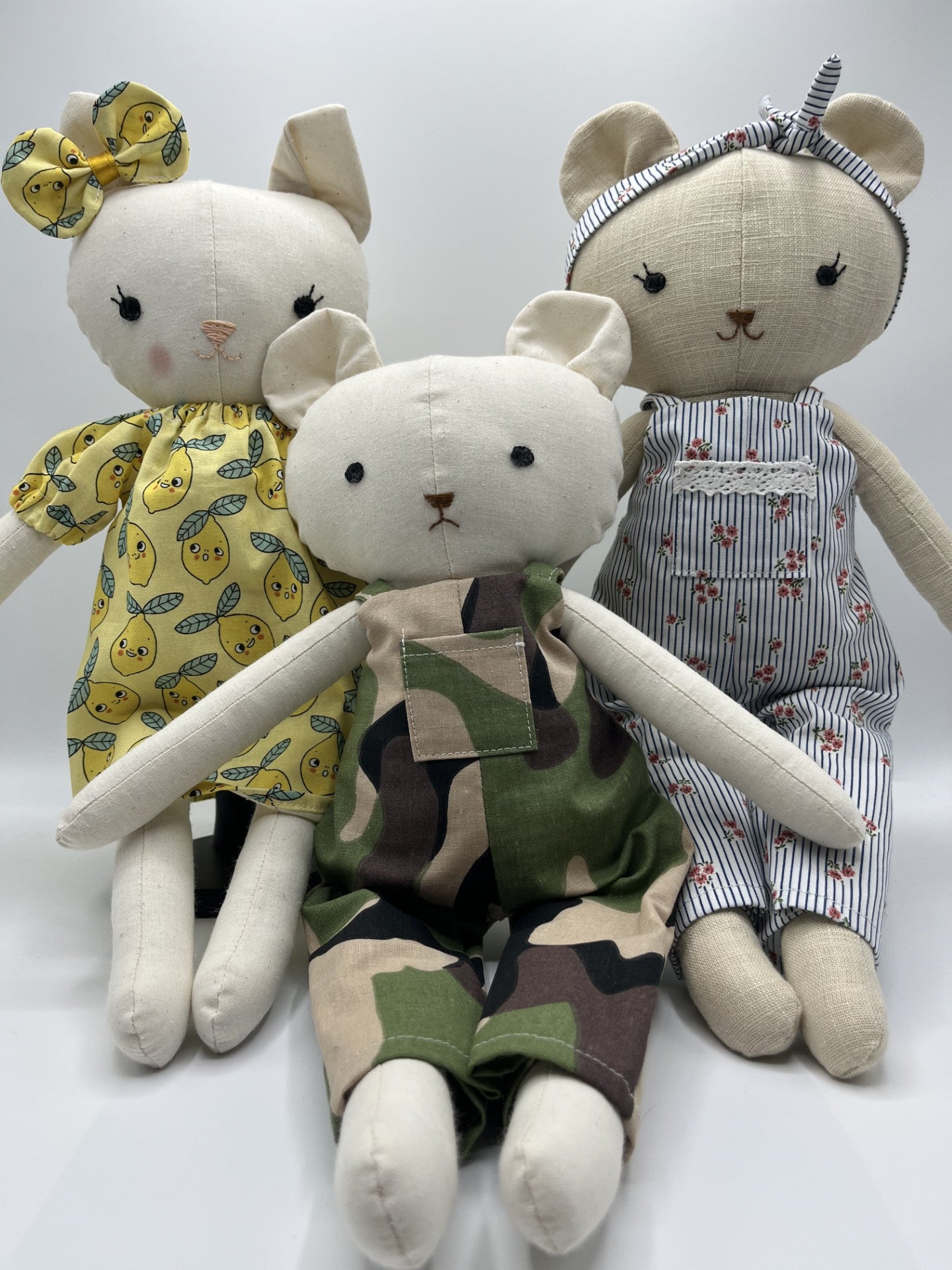 Poupée en tissu personnalisée - avec tenue