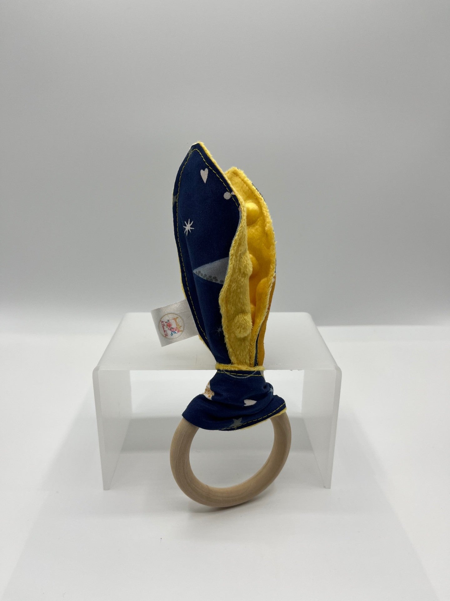 Hochet lapin avec anneau de dentition - fait main en France