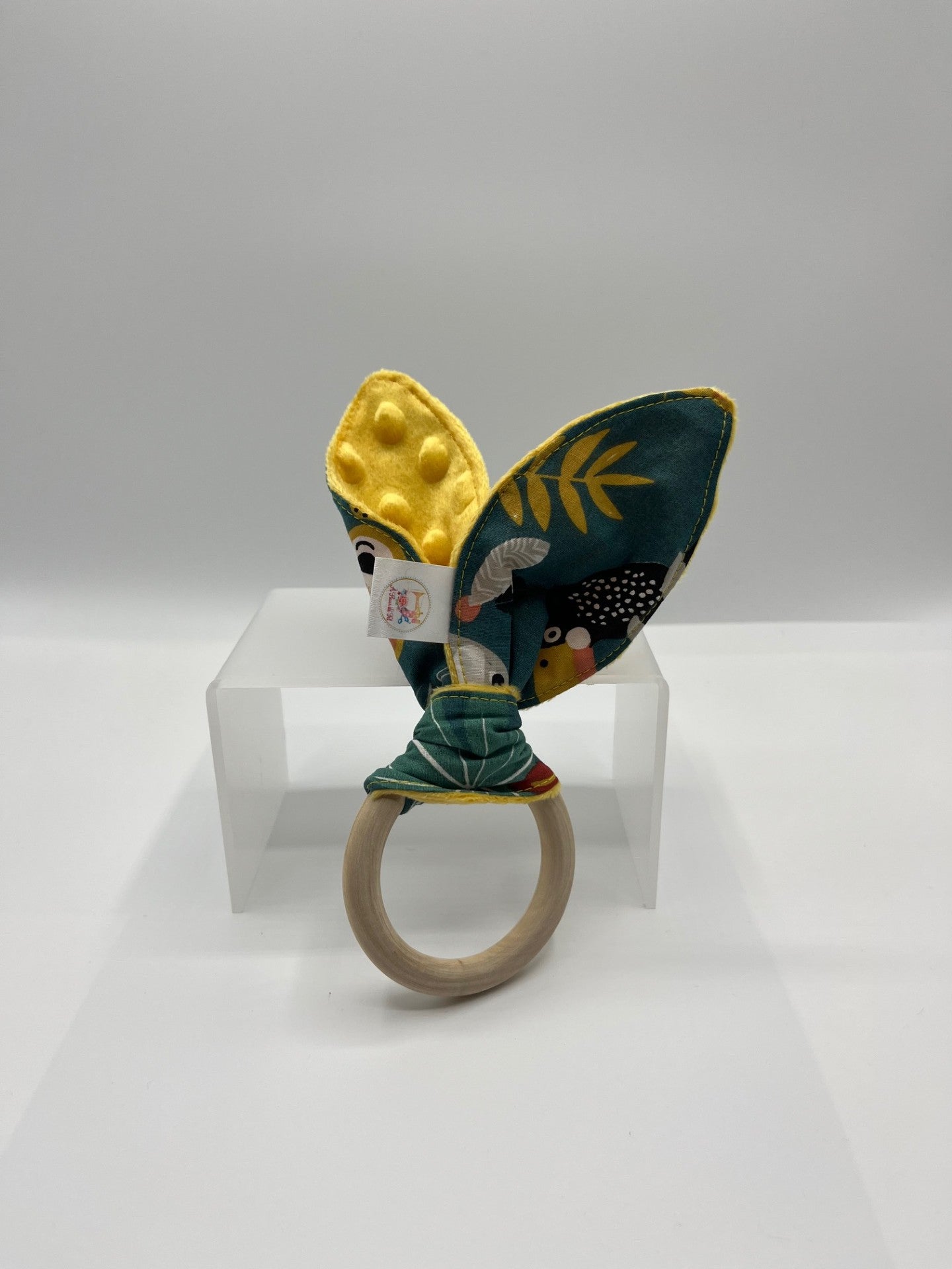 Hochet lapin avec anneau de dentition - fait main en France