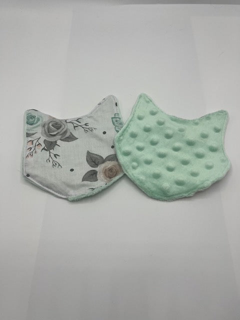 Lingettes démaquillantes en microfibre – démaquillage à l’eau uniquement