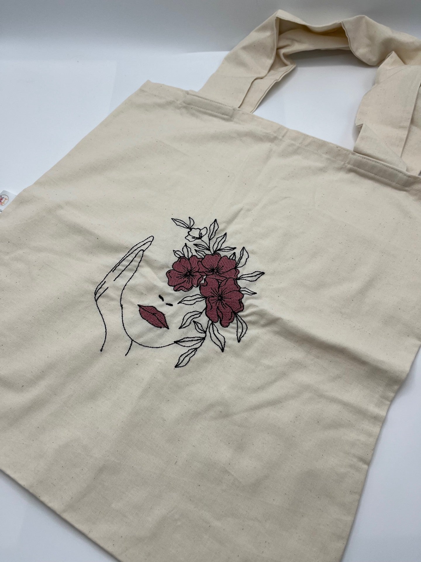 Tote bag brodé – Fabrication artisanale