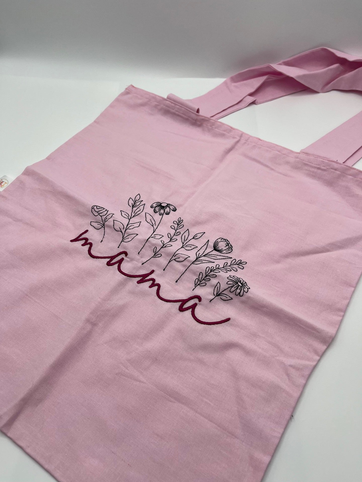 Tote bag brodé – Fabrication artisanale